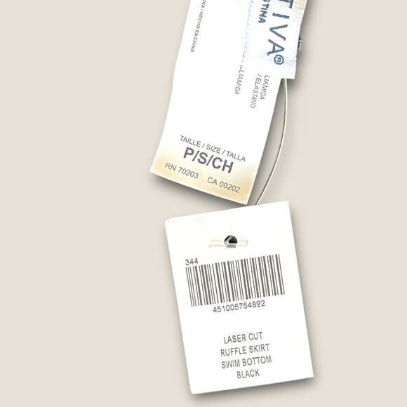 Black & White ruffle skirt Pool  cover up size Small, NWT - Picture 5 of 6